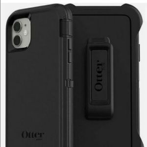 OtterBox 77-62457 Defender Holster Case for iPhone 11 - Black